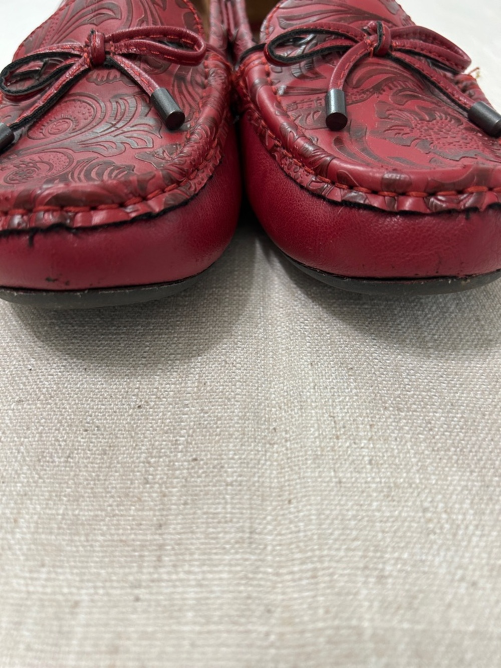 Born b.o.c. Shoes Women’s 8 Red Leather Floral Casual Driving Loafers - Picture 11 of 12
